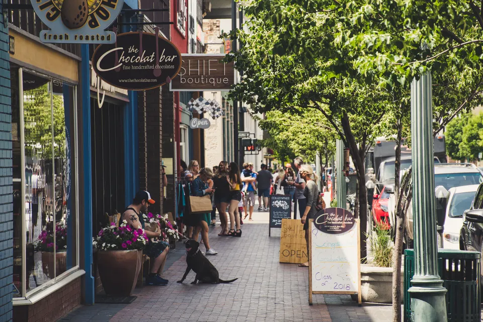 Exploring Palmer, TX: Landmarks & Community Hubs in Palmer